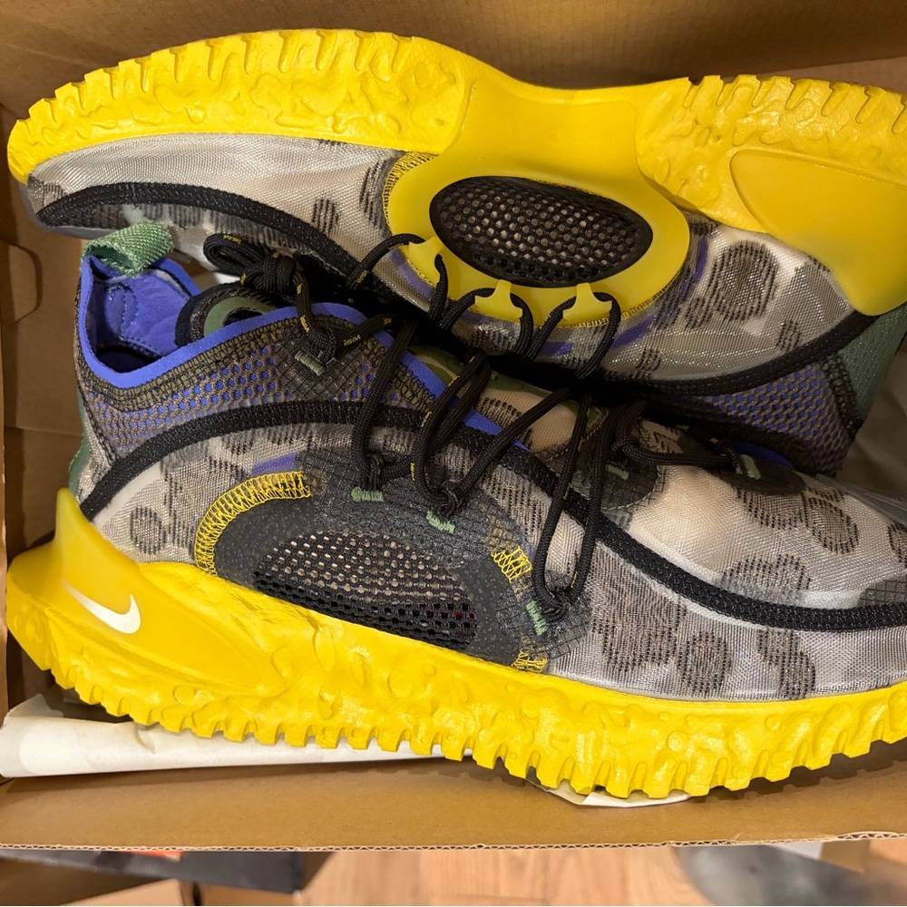 Nike Flow 2020 ISPA NEW